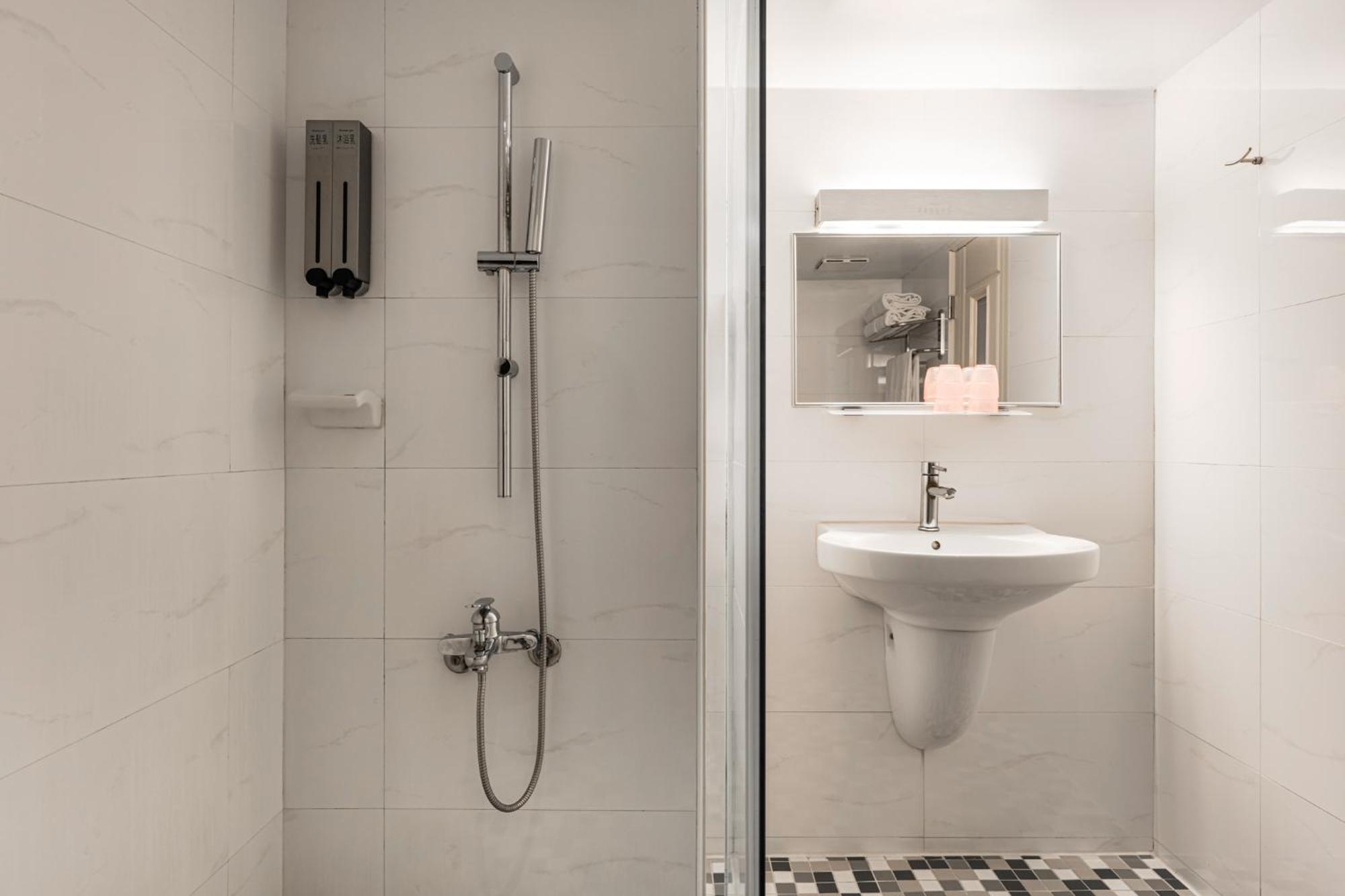 The Riverside Hotel Esthetics Καοσιούνγκ Εξωτερικό φωτογραφία