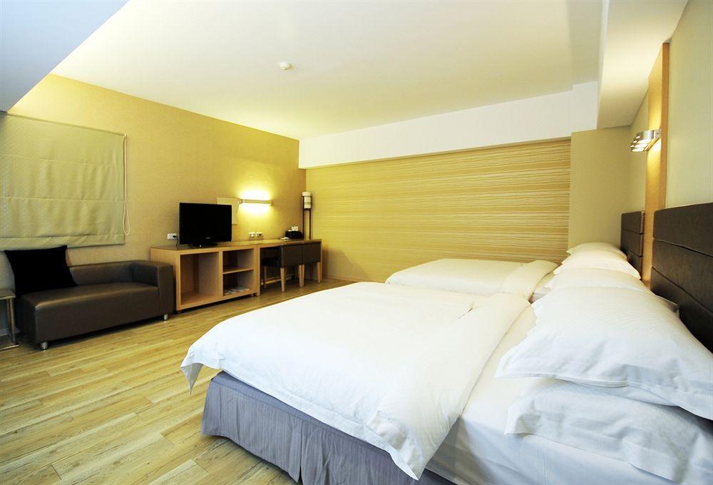 The Riverside Hotel Esthetics Καοσιούνγκ Εξωτερικό φωτογραφία