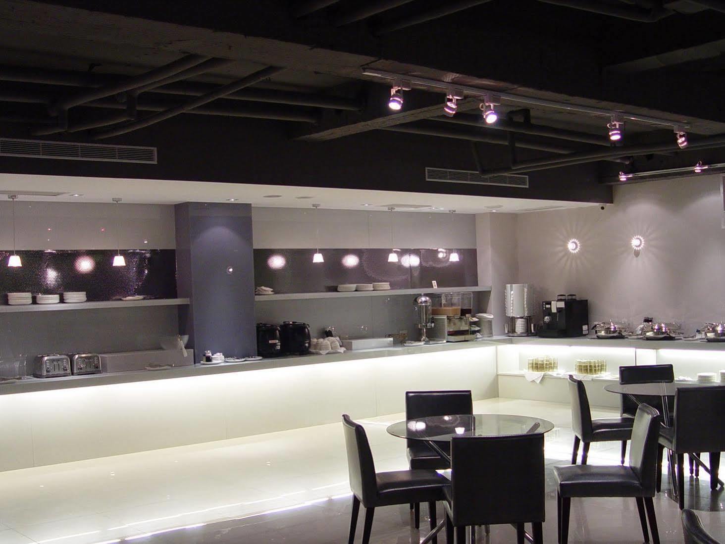 The Riverside Hotel Esthetics Καοσιούνγκ Εξωτερικό φωτογραφία