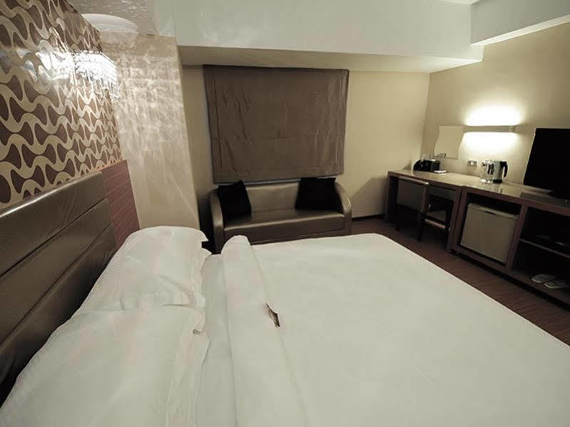 The Riverside Hotel Esthetics Καοσιούνγκ Εξωτερικό φωτογραφία